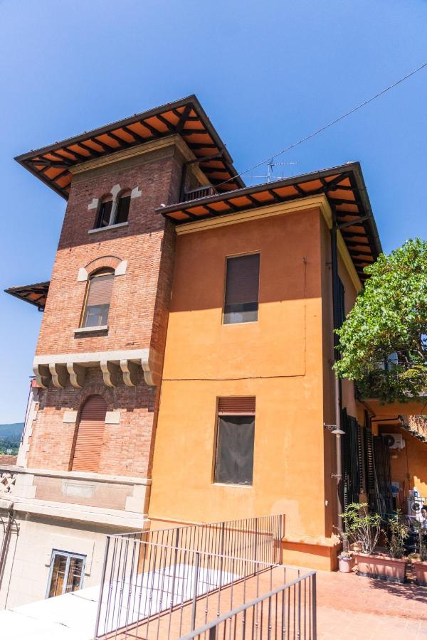Attico In Villa Storica - Dolcevita Holiday Firenze Eksteriør billede